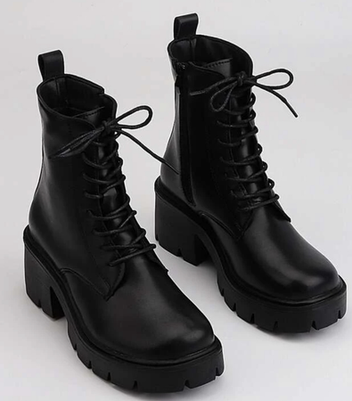 combat boots black