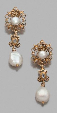 Pearl Lace Drop Tudor Renaissance Medieval necklace