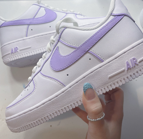 purple Nike
