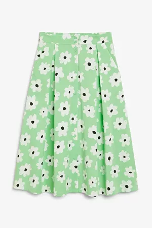 Button-up midi skirt - Green - Midi skirts - Monki WW