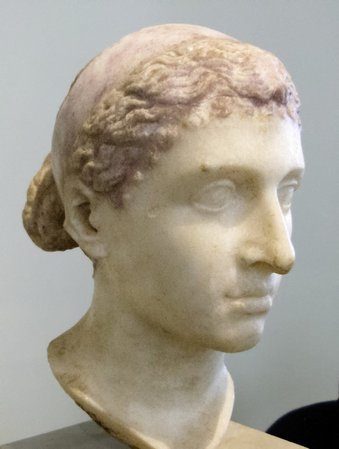 bust cleopatra