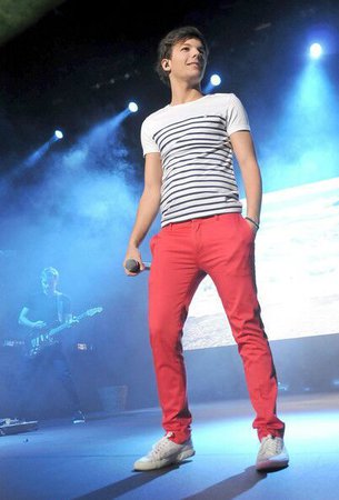louis tomlinson iconic outfits - Google Search