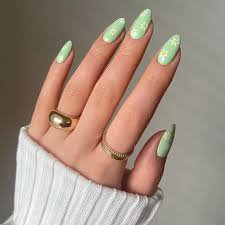 nails- pastel green page