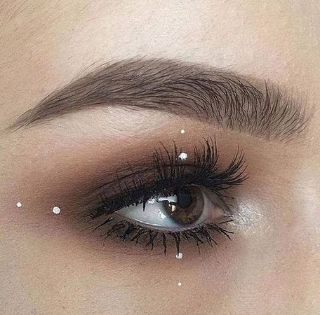 Smokey Brown Eye Makeup w/ Graphic White Dot Design