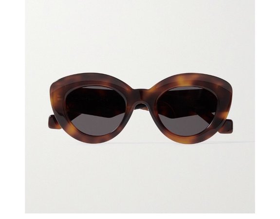 tortoiseshell classic sunglasses
