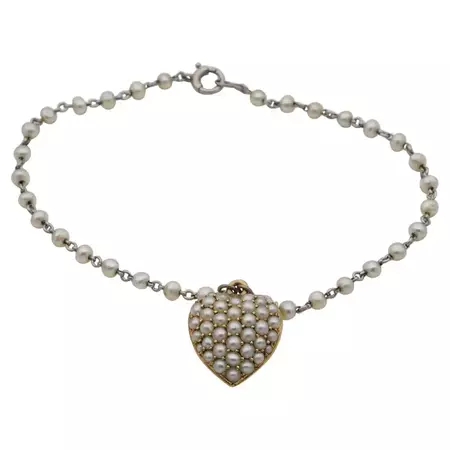 Victorian Natural Pearl Sweet Heart Bracelet 15 Ct Platinum Bracelet For Sale at 1stDibs