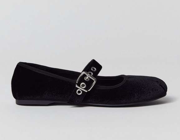 black ballet flats, urban outfitters