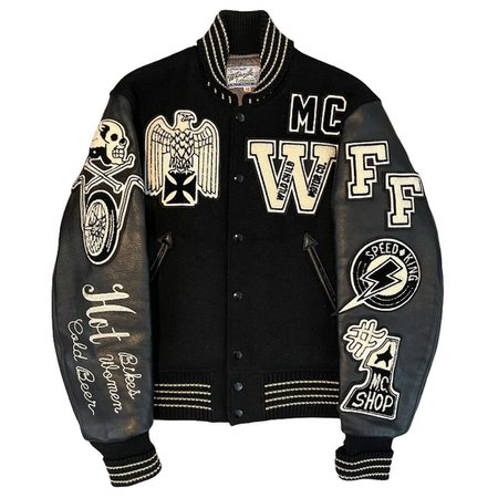 THE HOLY GRAIL sur Instagram : Wild Child Motor Co premium jet black letterman jacket 🕷 Edmond, Oklahoma 🇺🇸 The patches are made with a towelling technique and the back…