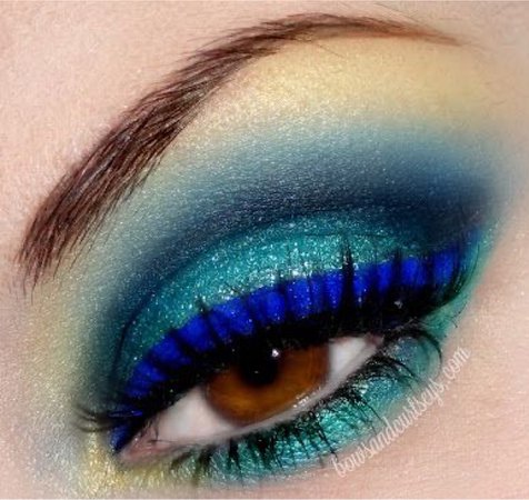Mermaid Eye Makeup Blue