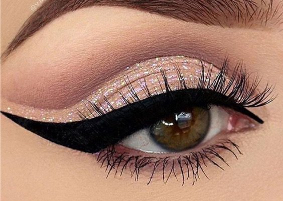 Simple Glitter Eye Makeup