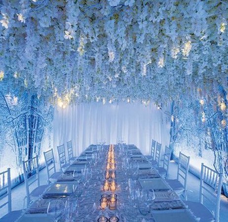 Stylish-Winter-Wonderland-Wedding-Theme-Ideas01.jpg (1024×998)