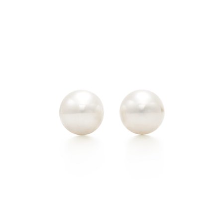 Earrings in sterling silver with freshwater cultured pearls, for pierced ears. Pearls, 8-9 mm