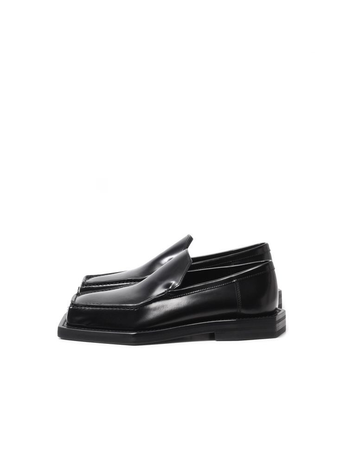 black classic shoe
