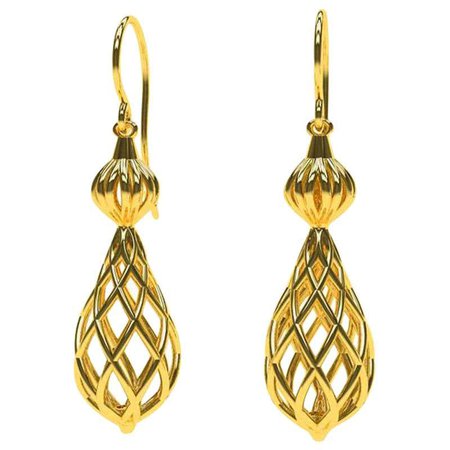 14 Karat Yellow Gold Dangle Earrings For Sale at 1stDibs