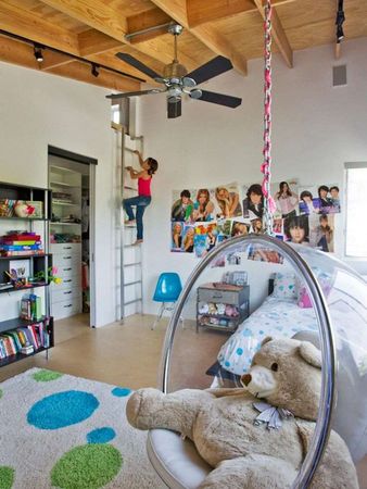 kids-bedroom-ideas-design-and-original-furniture-hanging-transparent-chair.jpg (750×1000)