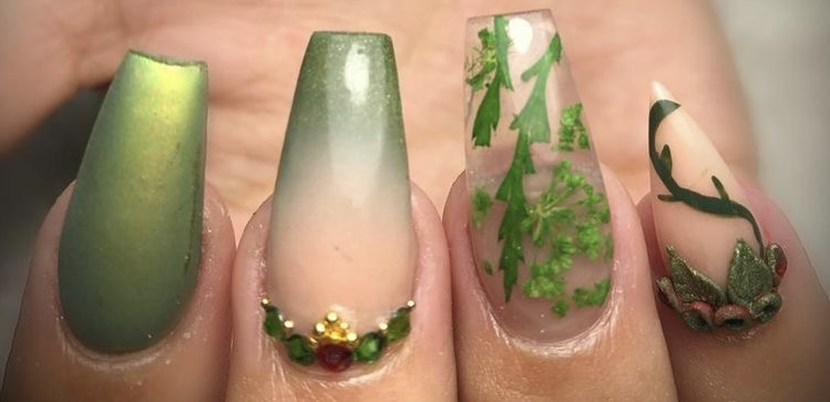 poison Ivy nails
