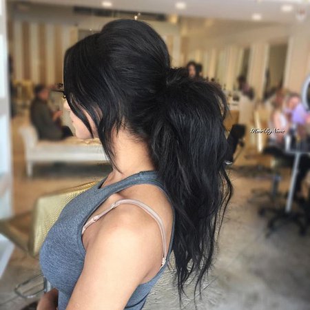 messy long black hair korean ponytail