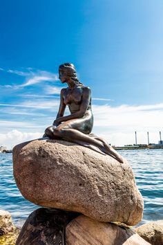 Denmark-Copenhagen-Frederiksstaden-Statue-Den Lille Havfrue | Little mermaid statue, Denmark, Denmark travel