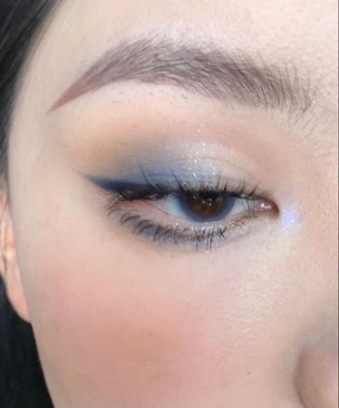 y2k blue makeup