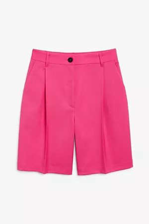 Bermuda shorts - Hot pink - Trousers & shorts - Monki DK