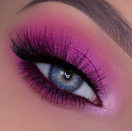Bright Pink / Purple Eye Makeup