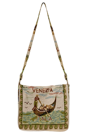rebbie_irl’s vintage Italian messenger bag
