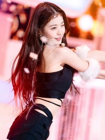 Kpop Mädchen Gruppe Frauen Gruppe ive Jang Wonyoung weißen Hals riemen Flare Hosen Tanz Performance Kleid Set - AliExpress