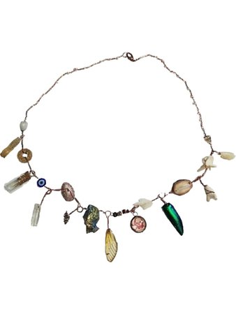 beach trinkets necklace
