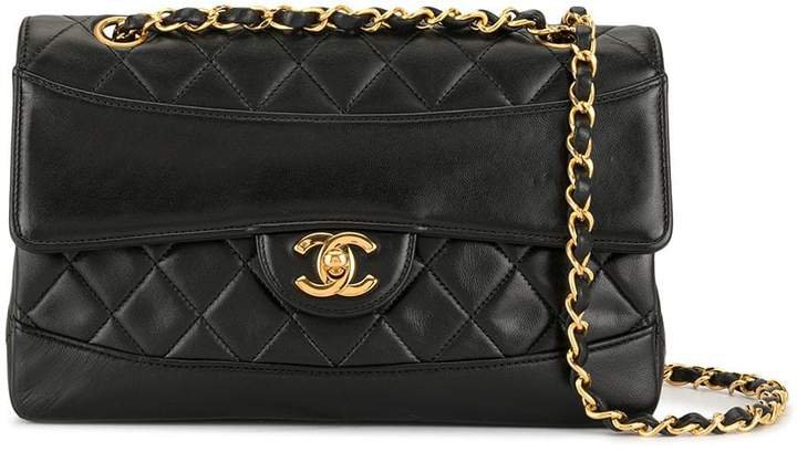 Pre-Owned diamond quilted double chain shoulder bag