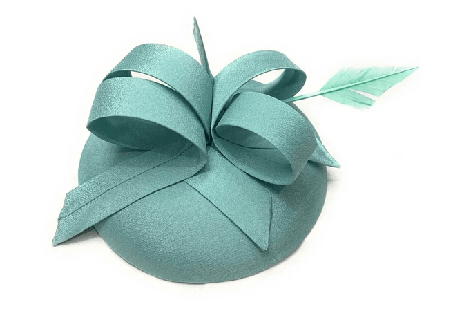 Round Sinamay Pillbox Fabric Abstract Hoops Long Feather Headband Fascinator Weddings Ascot Hatinator Races Hat UK - Duck Egg Green / Mint