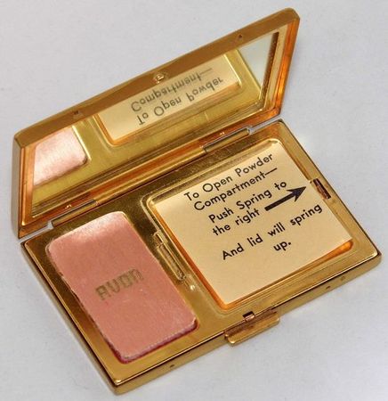Vintage Avon Womens Powder and Rouge Compact