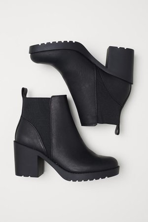Black Leather Ancle Boots (8 cm)