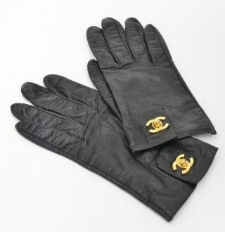 CHANEL Leather Gloves