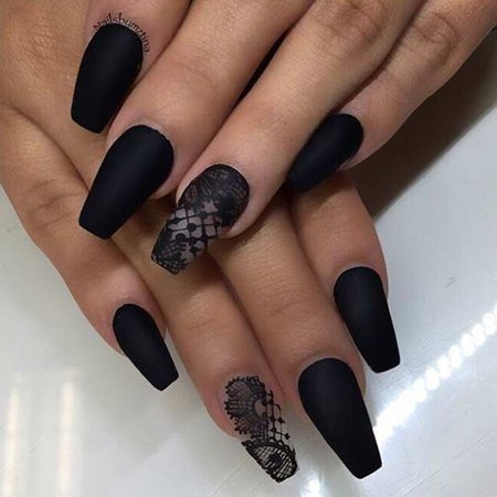 black nail art