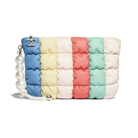Chanel-YellowGreen-Blue-LambskinImitation-Pearls-Clutch-Bag.jpg (2401×2401)