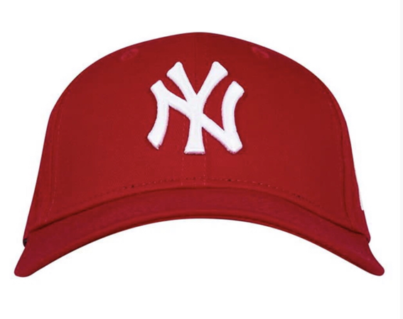 red yankees cap