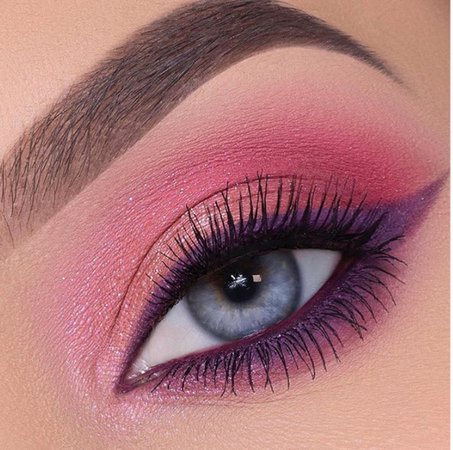 Pink Shimmer / Purple Liner Eye Makeup