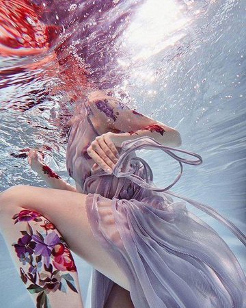 underwater aesthetic photography