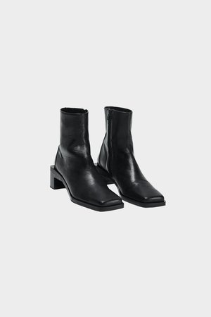 SQUARE TOED HIGH HEEL LEATHER ANKLE BOOTS-Look 02-CHAPTER 1-SCENES | ZARA United Kingdom