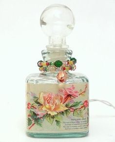 Pin de Real Fabrica en Los cosméticos y perfumes de siempre | Perfume, Regalos originales, Jabones artesanales