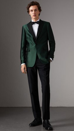 Burberry Men's Soho Fit Jacquard Evening Jacket in Forest Green