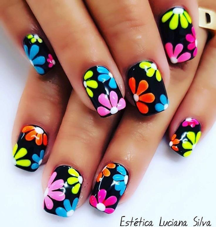 flower black nails