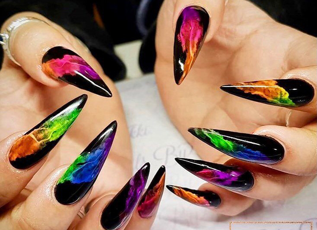 Pride nails