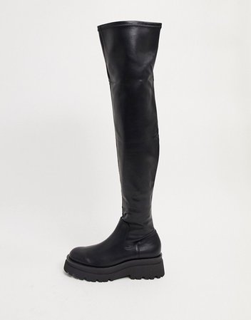 Stradivarius hi-leg chunky pull-on chelsea boots in black | ASOS