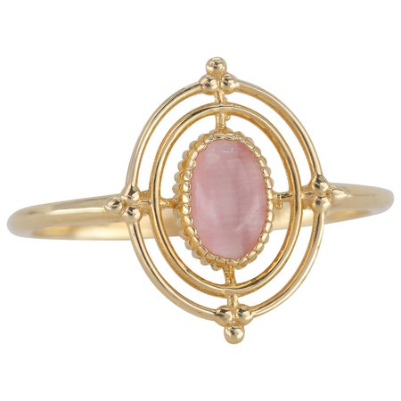Customizable 14K Gold Vintage Style Oval Cut Pink Quartz Ring For Sale at 1stDibs