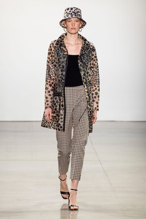 Polka-Dot Prints Are Making Waves on the Spring 2020 Runways - Fashionista