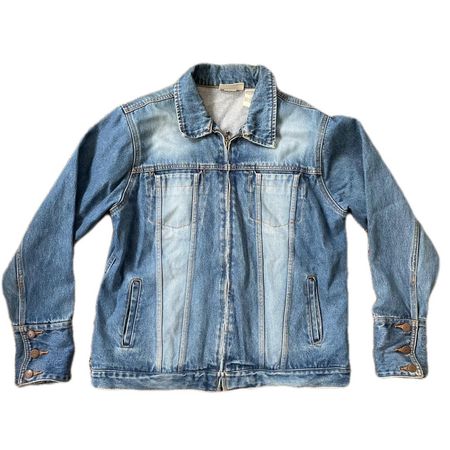 Vintage oversized denim jacket 👖 brand is bill blass... - Depop