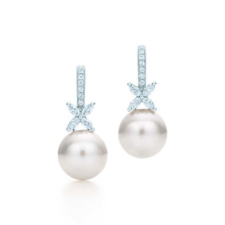Tiffany earrings in platinum with South Sea pearls