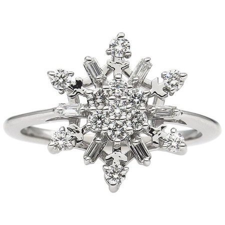 Estate Diamond Cocktail Snowflake Cluster Ring in 14K White Gold