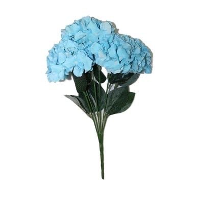 blue hydrangea bouquet